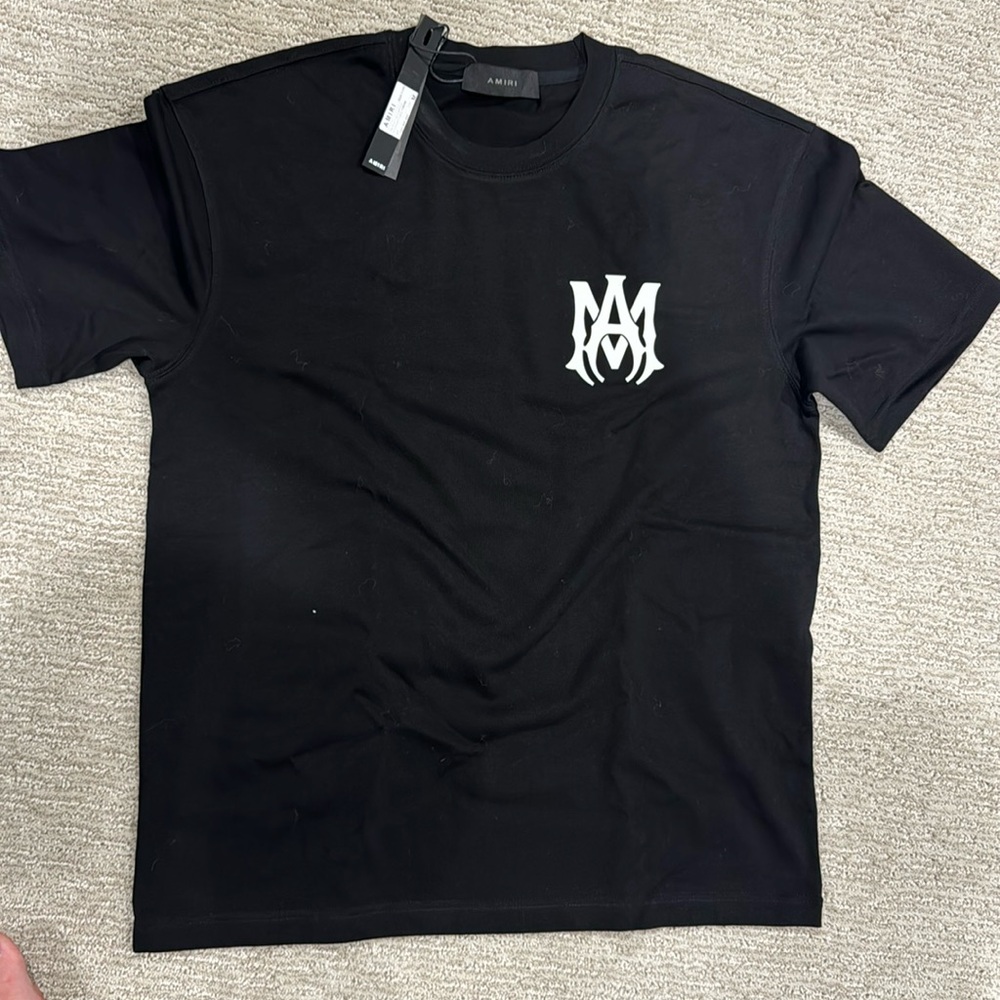 Amira M Shirt NWT